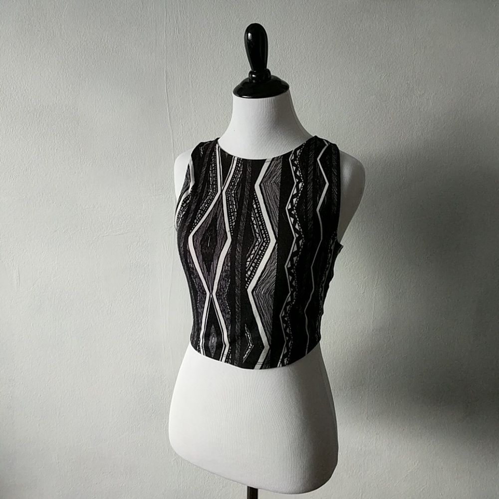 Crop top cut out tank